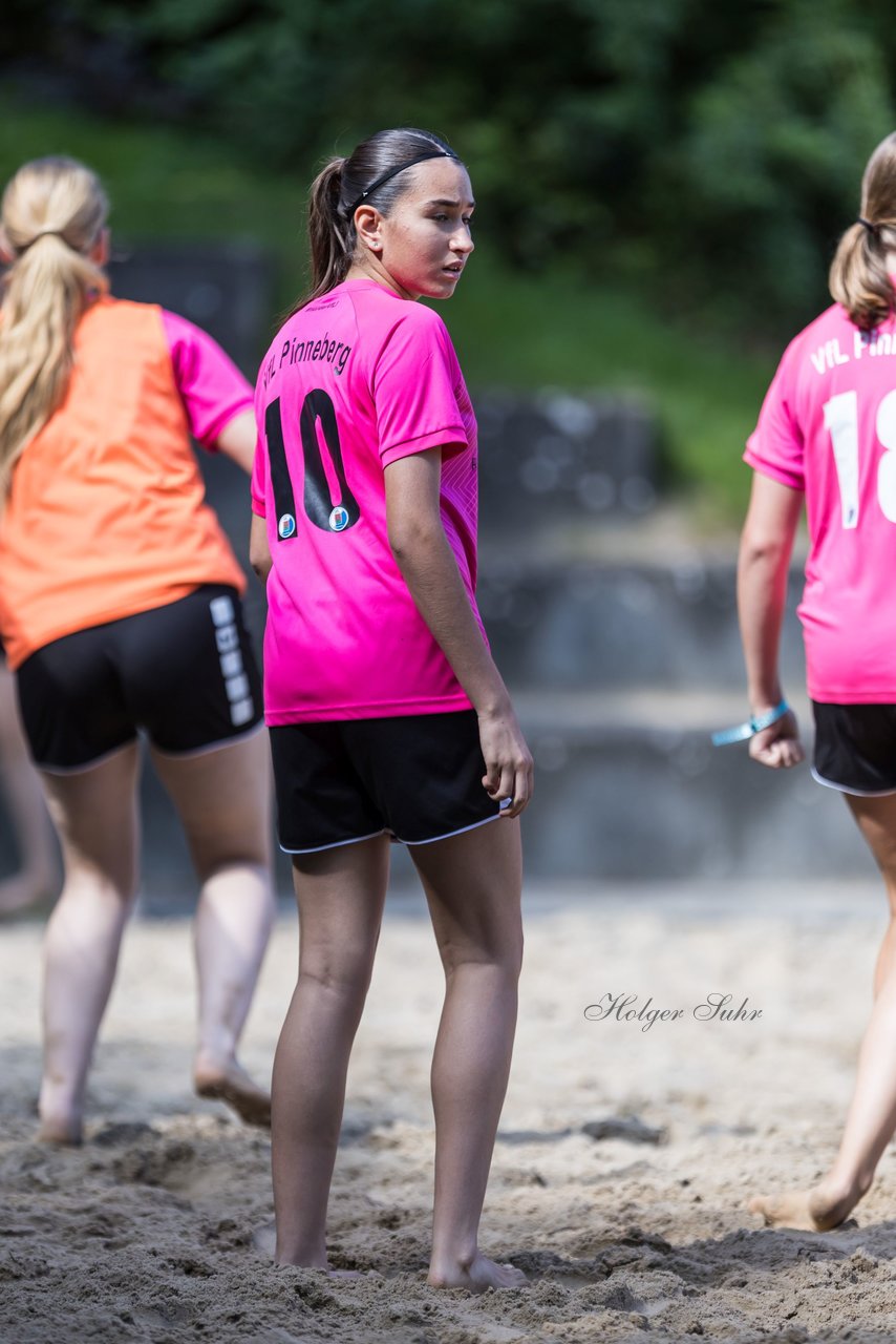 Bild 73 - wBJ/wCJ Beachsoccer Cup